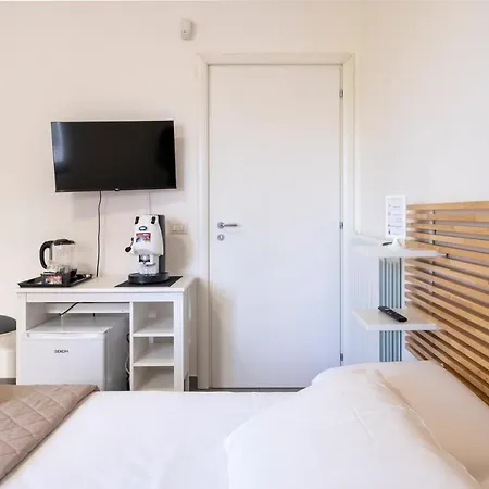 Bridge Bed and Breakfast 3*